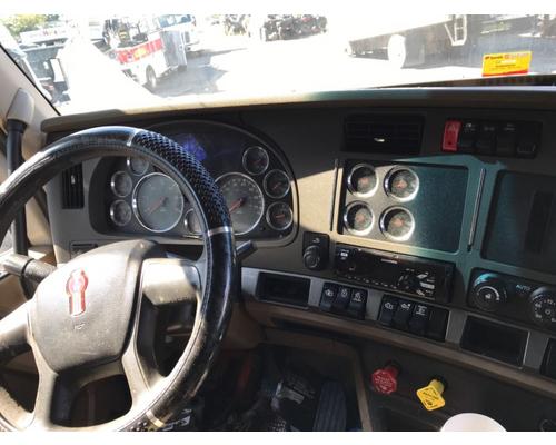 Kenworth T680 Dash Assembly # Kenworth T680 Dash Assembly #