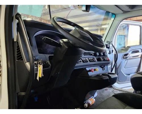 Kenworth T680 Dash Assembly # Kenworth T680 Dash Assembly #
