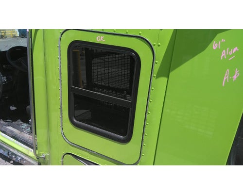 KENWORTH T680 DOOR, COMPARTMENT OEM# 20582AB,T25-1057-001 in
