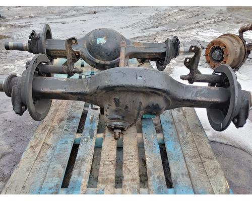 KENWORTH T680 Differential Housings Matched Set