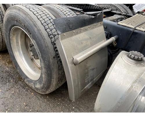 kenworth-t680-fender #1336192