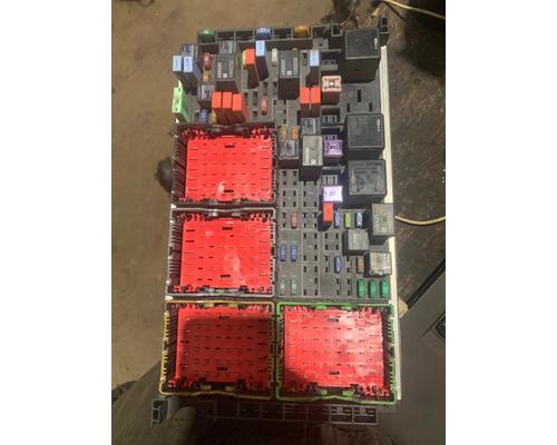 KENWORTH T680 Fuse Box