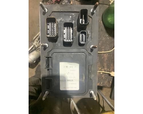 KENWORTH T680 Fuse Box