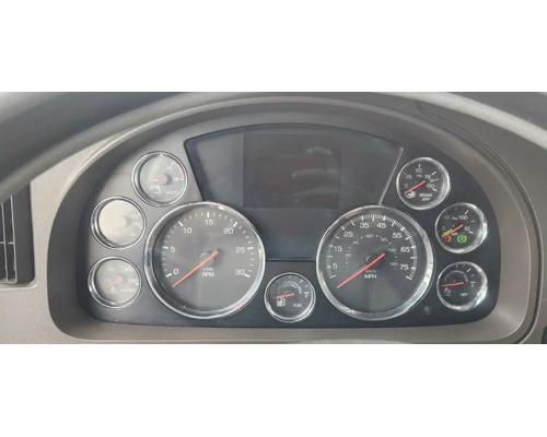  Kenworth T680 Instrument Cluster #