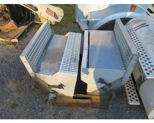 2005 KENWORTH T800 Battery Box # 2005 KENWORTH T800 Battery Box #