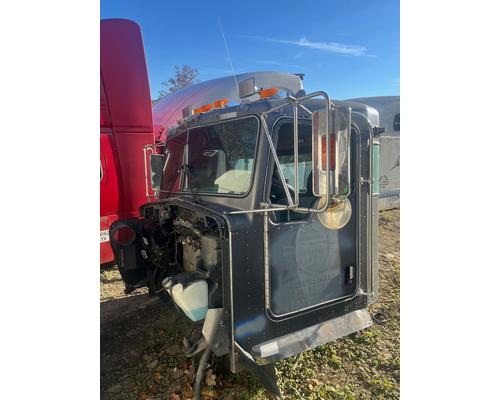 2005 KENWORTH T800 Cab #