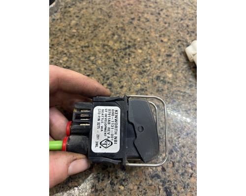 KENWORTH T800 Dash Console Switch