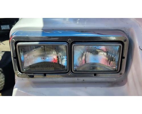 Kenworth T800 Headlamp Assembly # Kenworth T800 Headlamp Assembly #