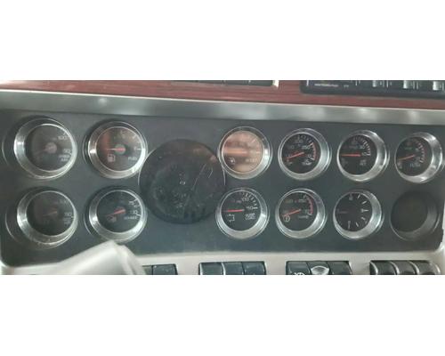  Kenworth T800 Instrument Cluster #