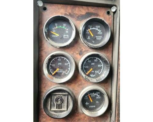  Kenworth T800 Instrument Cluster #