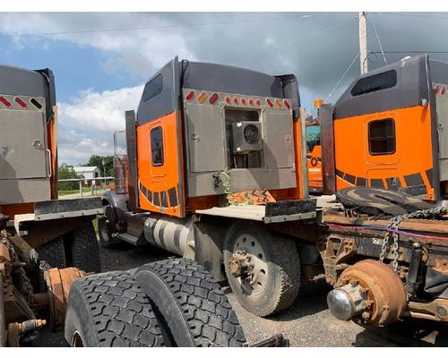 KENWORTH W900L Complete Vehicle