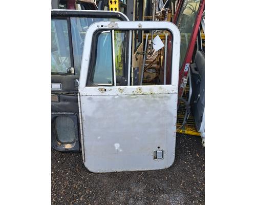 KENWORTH W900 Door Assembly, Front