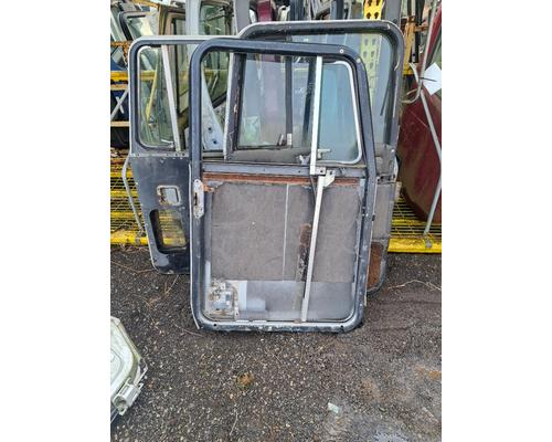 KENWORTH W900 Door Assembly, Front