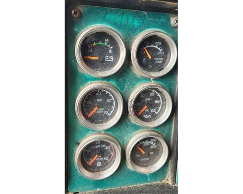  Kenworth W900 Instrument Cluster #