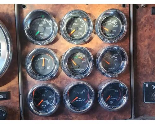  Kenworth W900 Instrument Cluster #