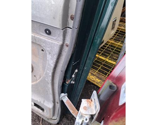 KENWORTH  Door Assembly, Front