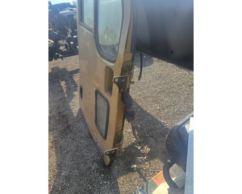 KENWORTH  Door Assembly, Front