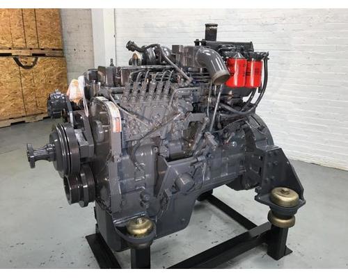  Komatsu SAA6D114 Engine Assembly #
