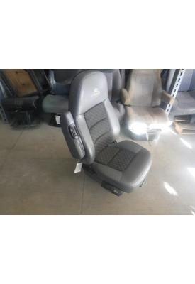 MACK CH600 / CX600 / VISION Seat, Front