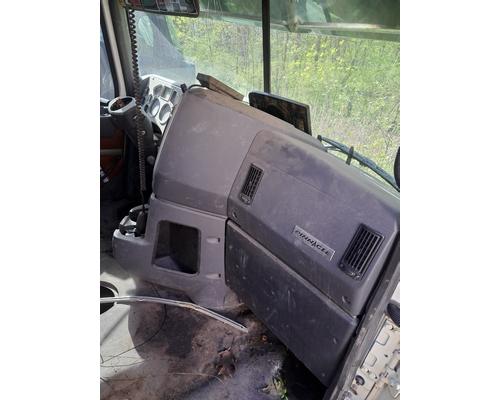 MACK CH612 Cab or Cab Mount