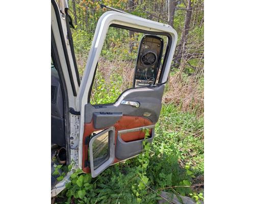 MACK CH612 Cab or Cab Mount