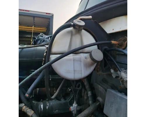 mack-ch613-radiator-overflow #1351009