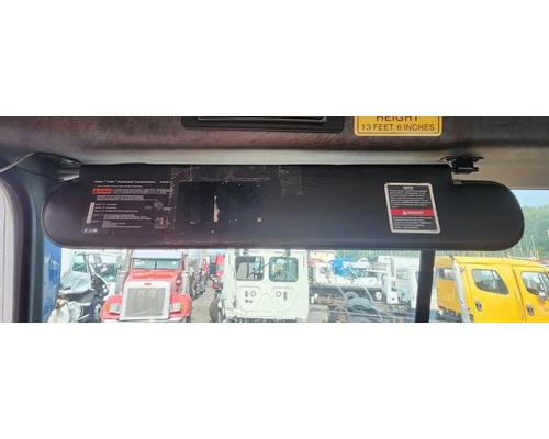  Mack CH613 Visor #