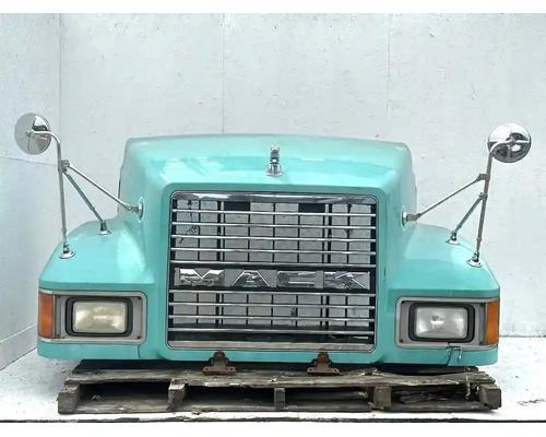  Mack CHN613 Hood #