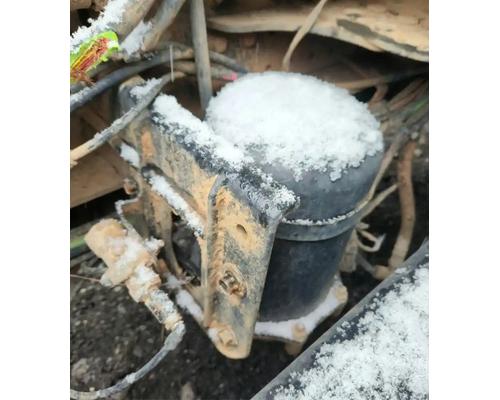  Mack CHU613 Air Dryer #