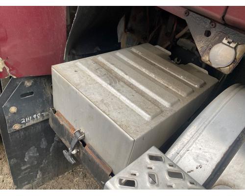  Mack CHU613 Battery Box #