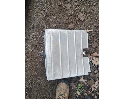 MACK CL713 Battery Box Cover