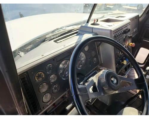 mack-cl713-dash-assembly #1338879