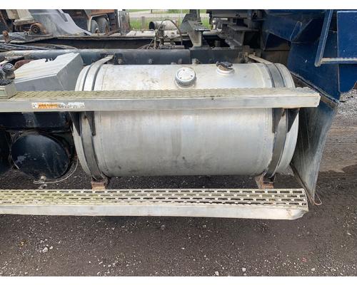 MACK CL713 Fuel Tank
