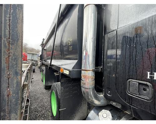 MACK CL713 Parts Vehicles