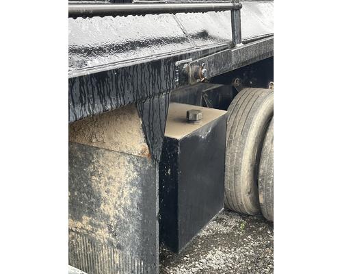 MACK CL713 Parts Vehicles