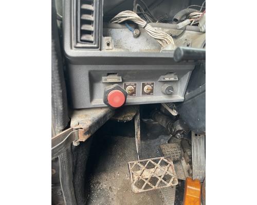 MACK CL713 Parts Vehicles