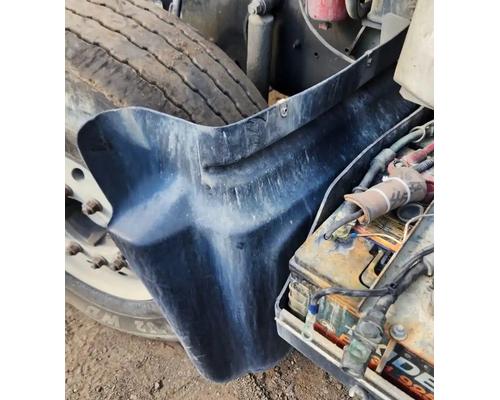 mack-cv713-granite-fender-extension #1449576
