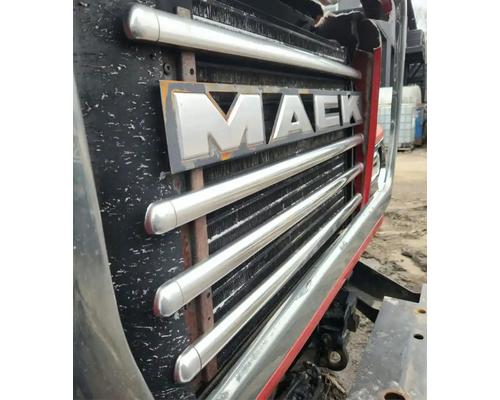mack-cv713-granite-grille #1379854