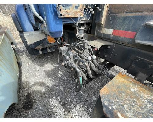 MACK CV713 GRANITE Parts Vehicles