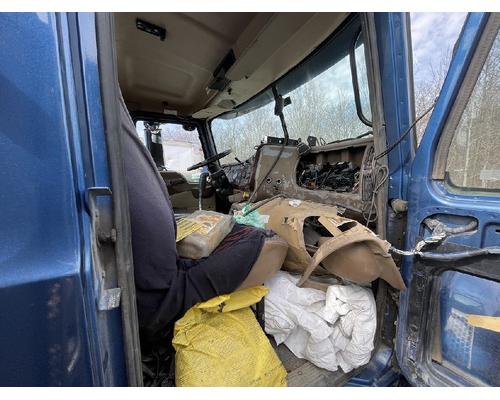 MACK CV713 GRANITE Parts Vehicles