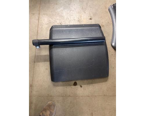 2010 MACK CX613 VISION Fender For Sale in Box Elder, SD – Hatch Trucking & Salvage Parts LLC