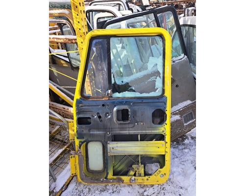 MACK CX613 VISION Door Assembly, Front