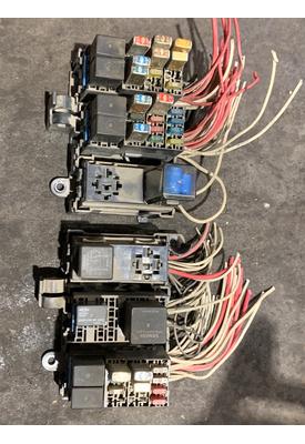MACK CX613 VISION Fuse Box