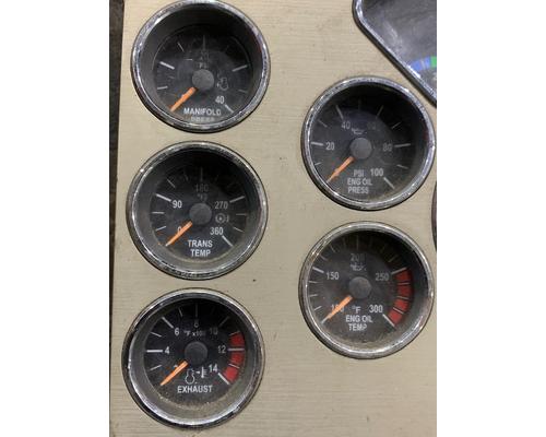 MACK CX613 VISION Instrument Cluster