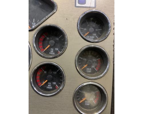 MACK CX613 VISION Instrument Cluster