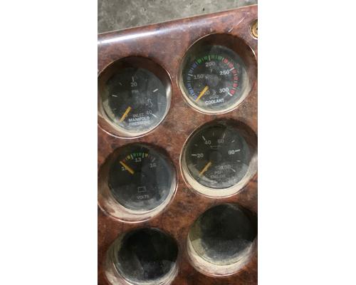 MACK CX613 VISION Instrument Cluster