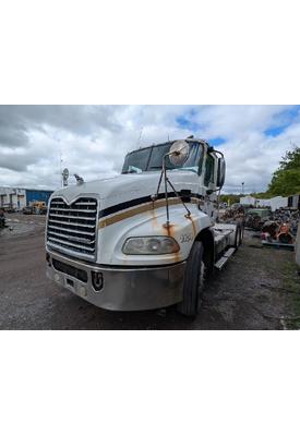 MACK CX613 VISION Parts Vehicles