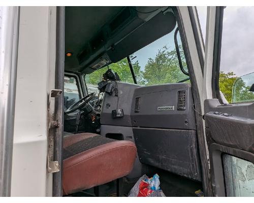 MACK CX613 VISION Parts Vehicles