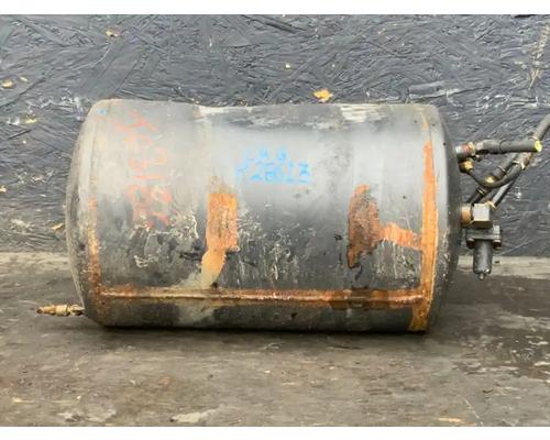  Mack CXN613 Air Tank #