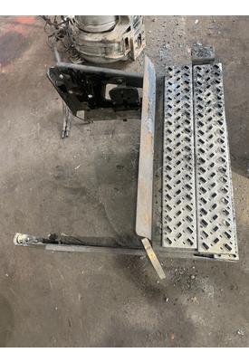 MACK CXN613 Battery Box